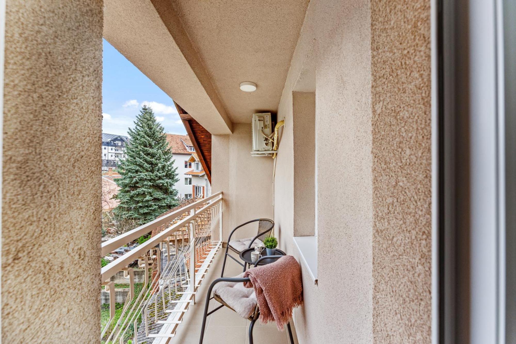 M Apartments Соко Баня Екстериор снимка